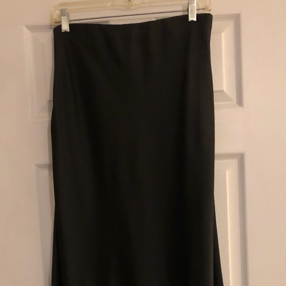Darling Glide Skirt Black - New with tags - Size Large